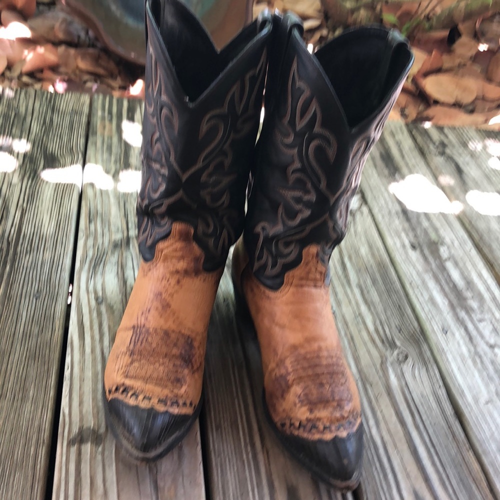 Classic Western Cowboy Boots - Black and Brown